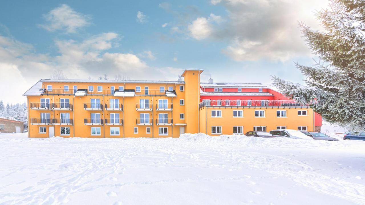 Hotel & Pension Traumblick Oberhof  Exterior photo